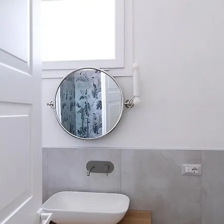 Bisu Isola Di Отель типа 